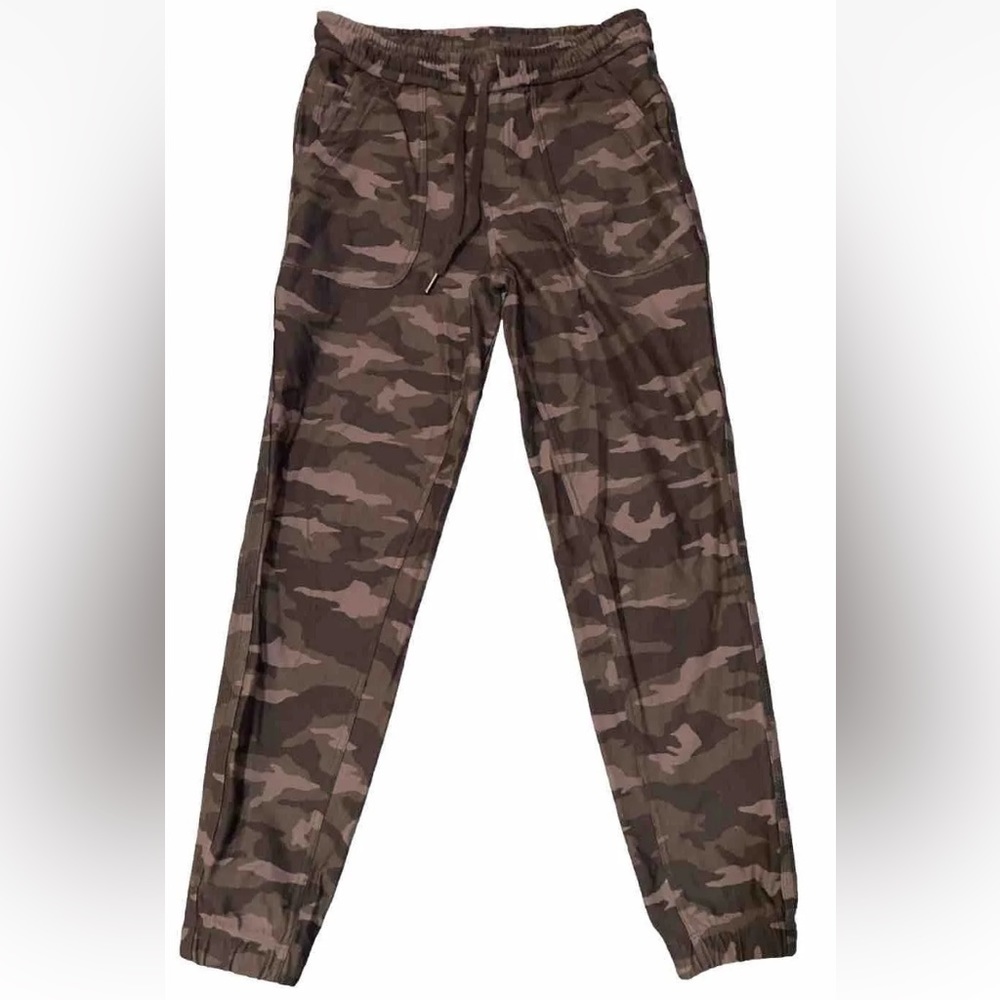 Athleta Farallon Drawstring Joggers Green Camo Women's Size 0 26/26
